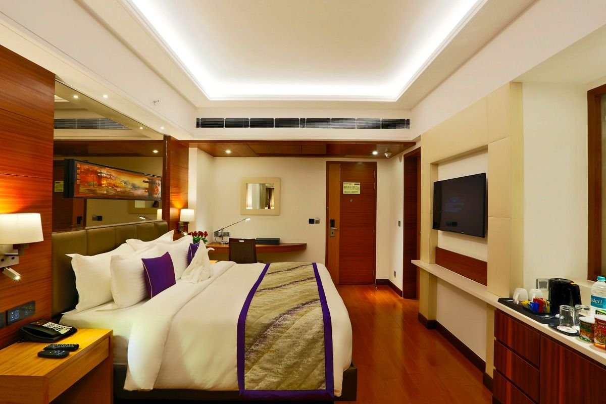 Madin Hotel