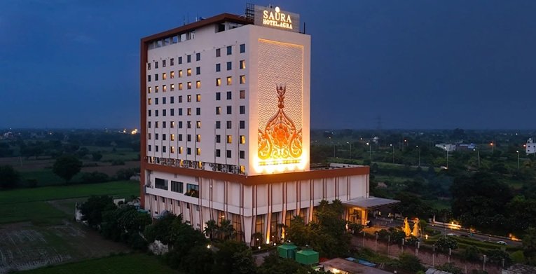 Saura Hotel